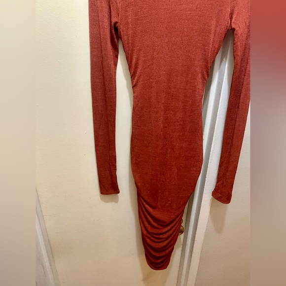 Mila Midi Backless Dress - Picture 5 of 7